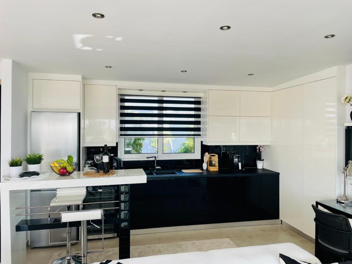 Sea View Luxury Studio Palaio Faliro Афины Экстерьер фото